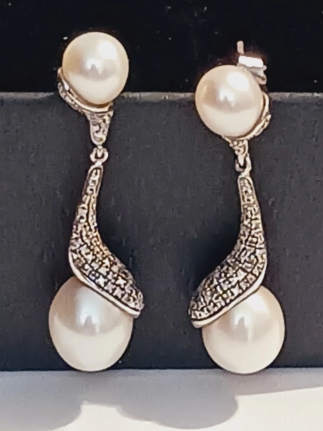 Sterling Silver 0.30KT DIAMONDS  Genuine Pearl Earrings