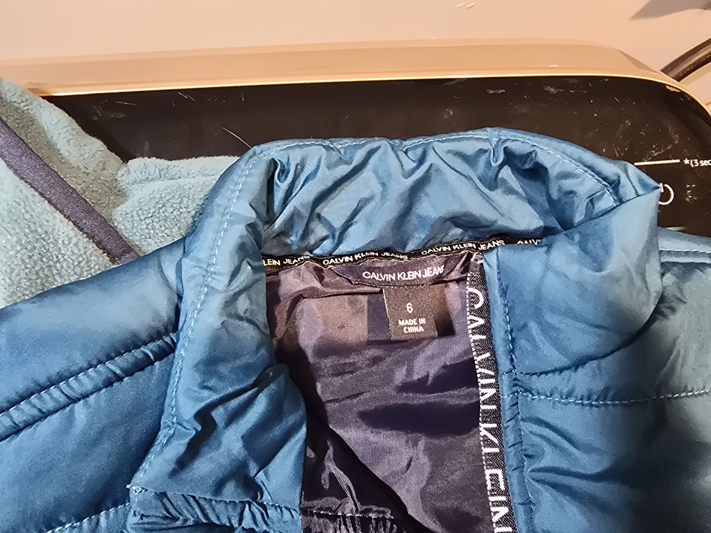 Calvin Klein Jeans Puffer Vest & Wonder Nation Fleece Pullover - photo 2