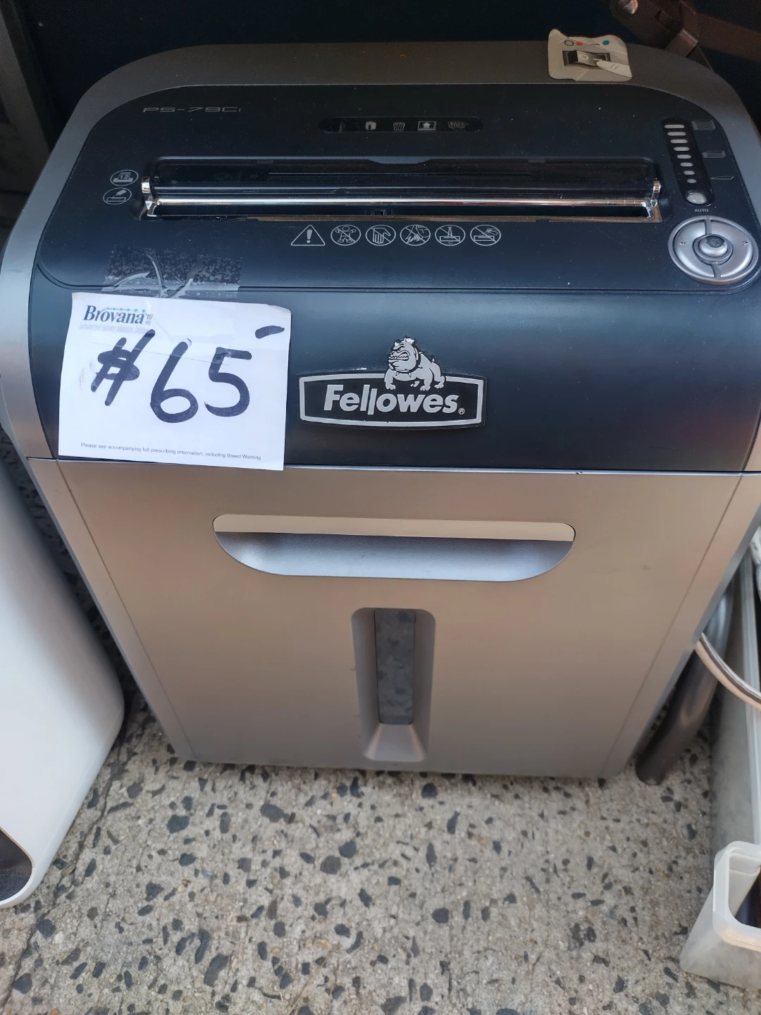 Fellowed paper shredder