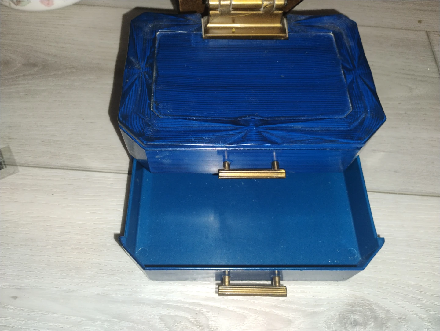 Jewelry organizer with mirror - photo 4