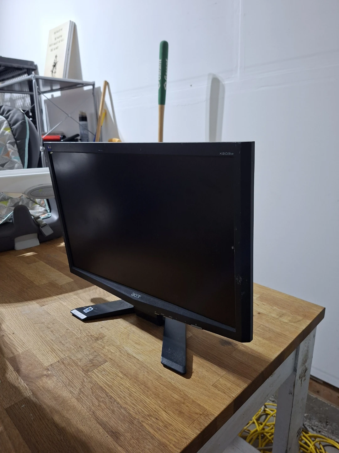 20" Acer LCD Monitor (X203W) – Untested / As-Is - photo 2