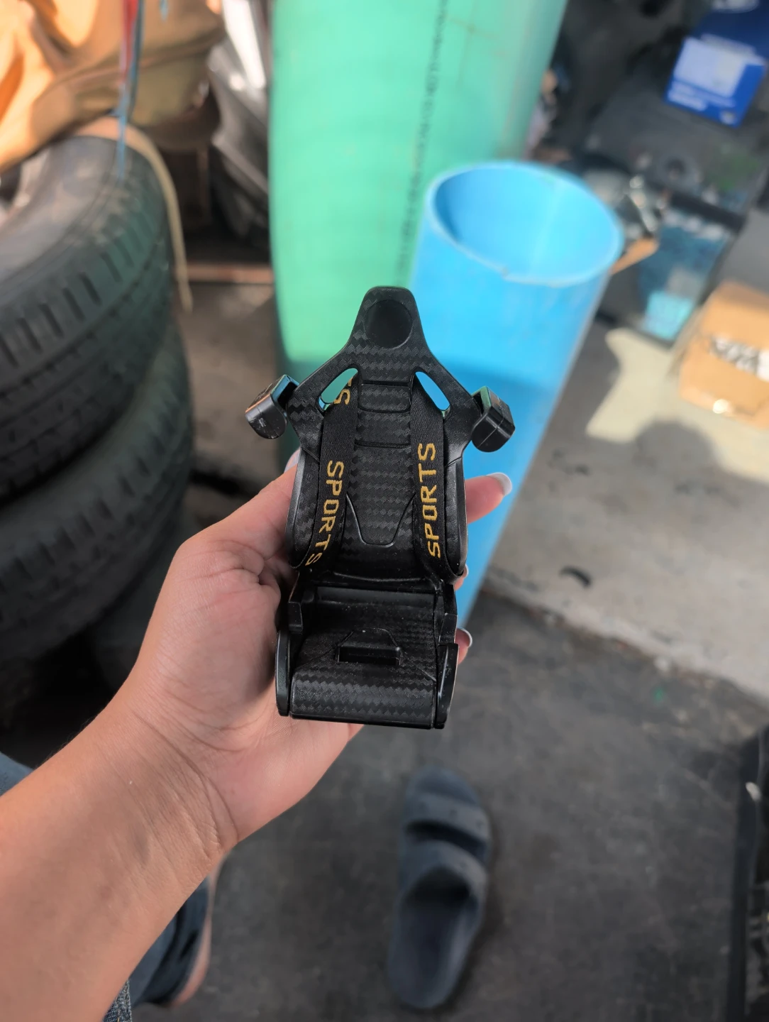 Car Phone Holder with Sports Seat Design