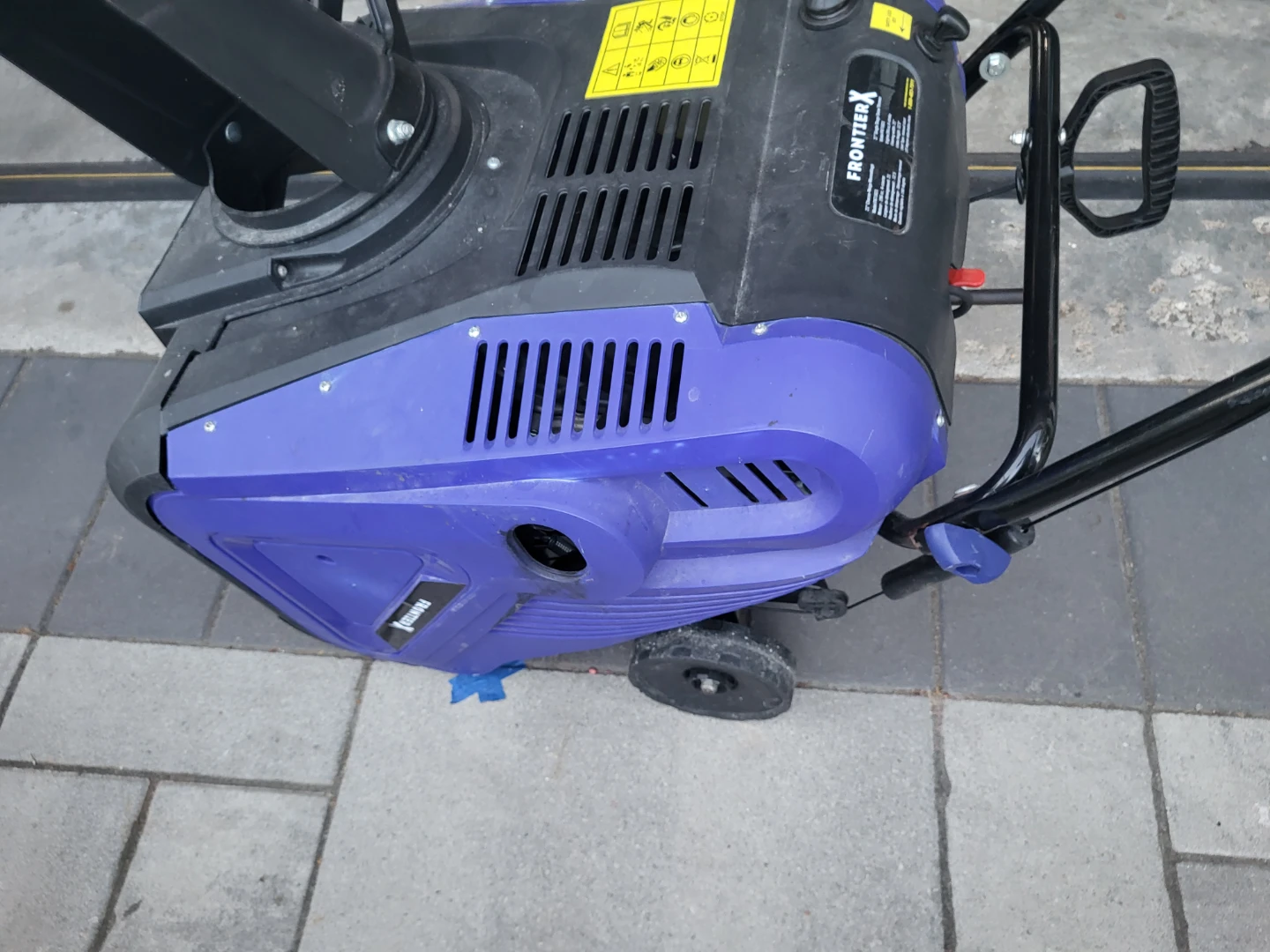 FrontierX 21" Single Stage Snow Thrower - photo 4