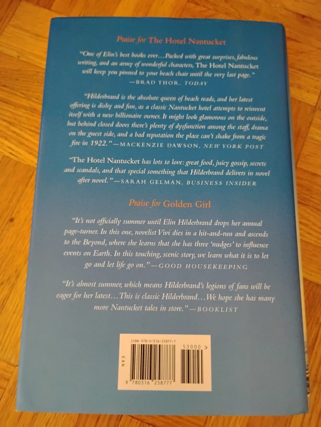 The Five-Star Weekend by Elin Hilderbrand - Paperback Novel - photo 2