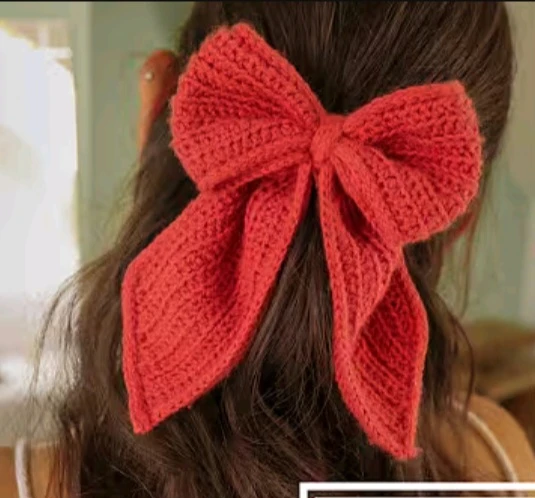Crocheted Bow Hair Clip