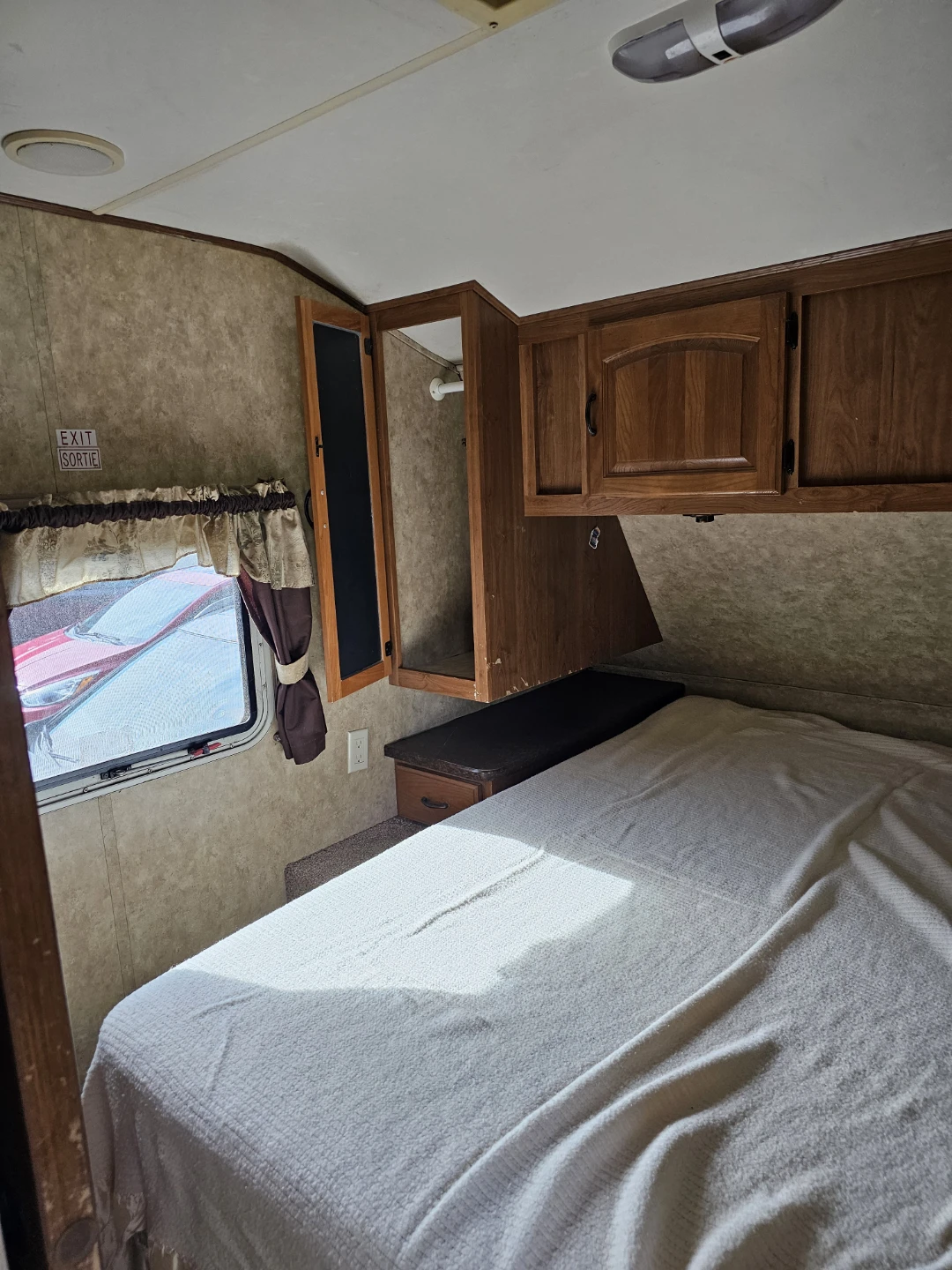 35 foot trailer - photo 2