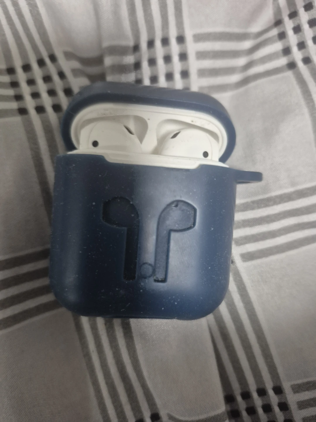 White Earbuds with Blue Protective Case - photo 2