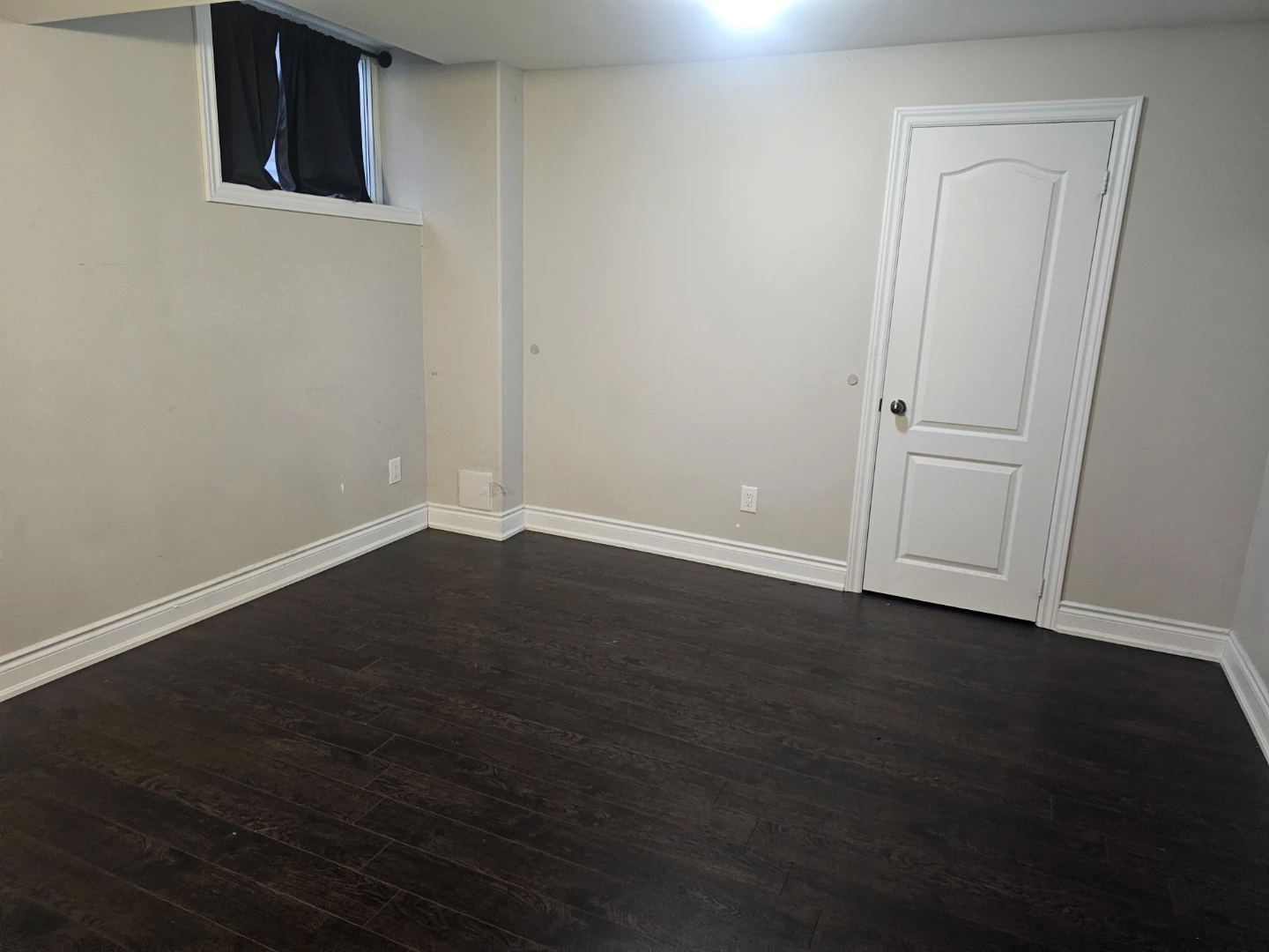 Basement for rent - photo 2