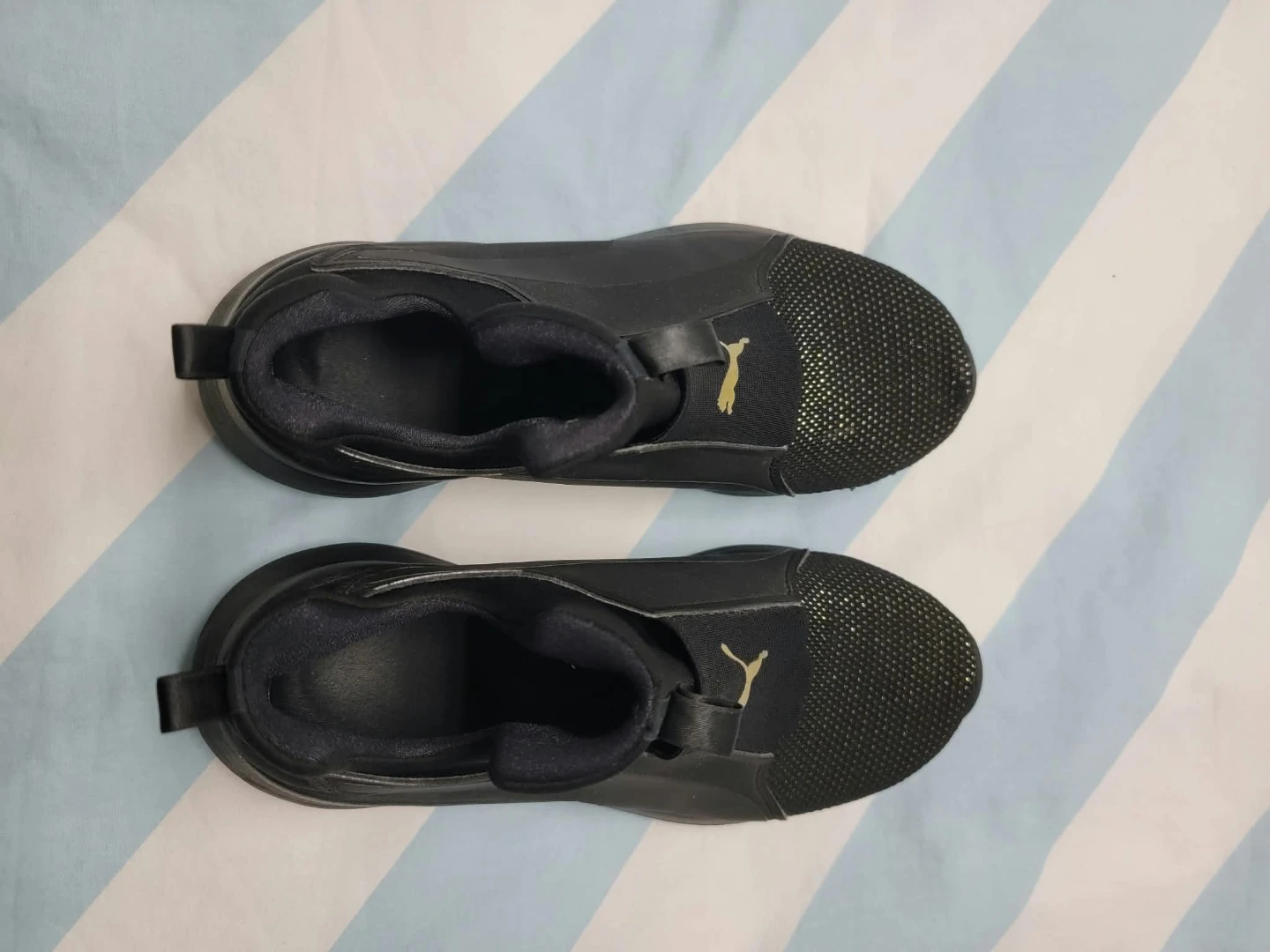 Woman's  running shoes - photo 3