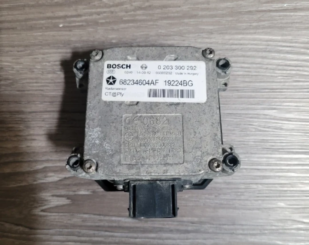 Bosch Radar Sensor 68234604AF - photo 2