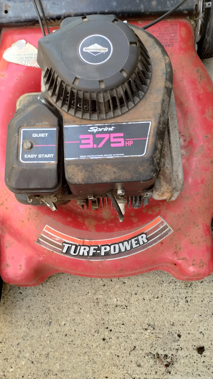 Turf-Power Lawnmower with Briggs & Stratton 3.75 HP Engine - photo 4