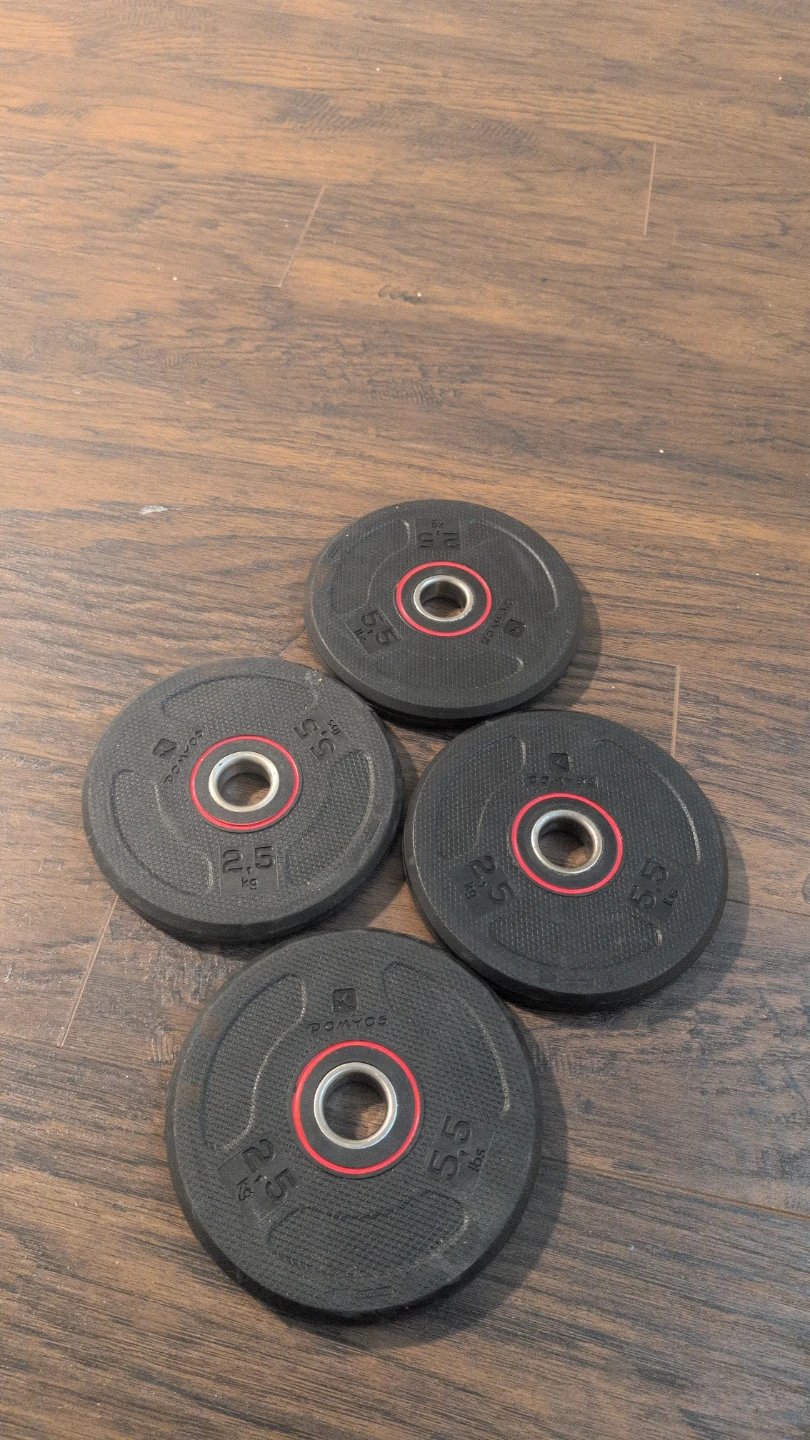 DOMYOS Weight Plates - 4 x 2.5 kg / 5.5 lbs