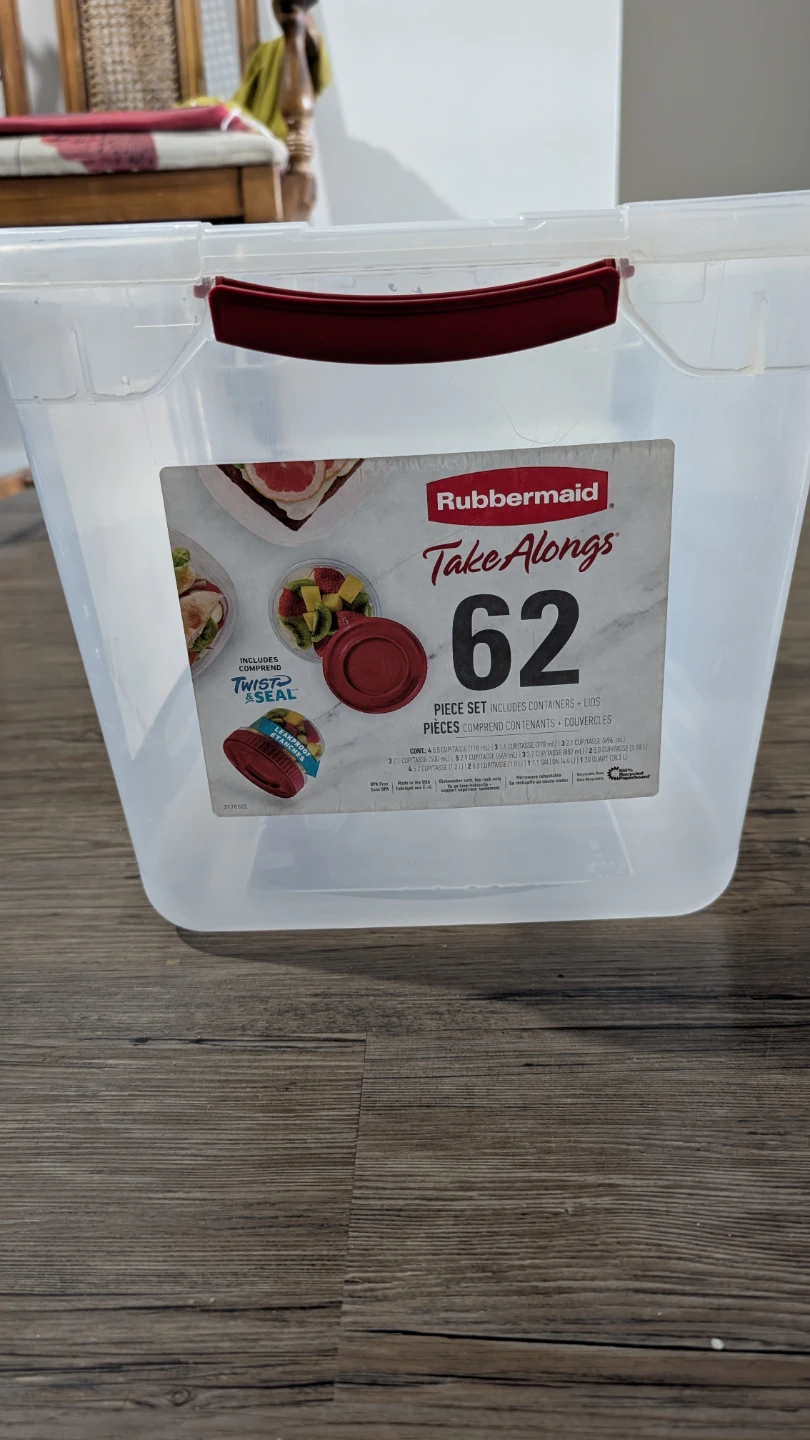 Rubbermaid Food Storage Container