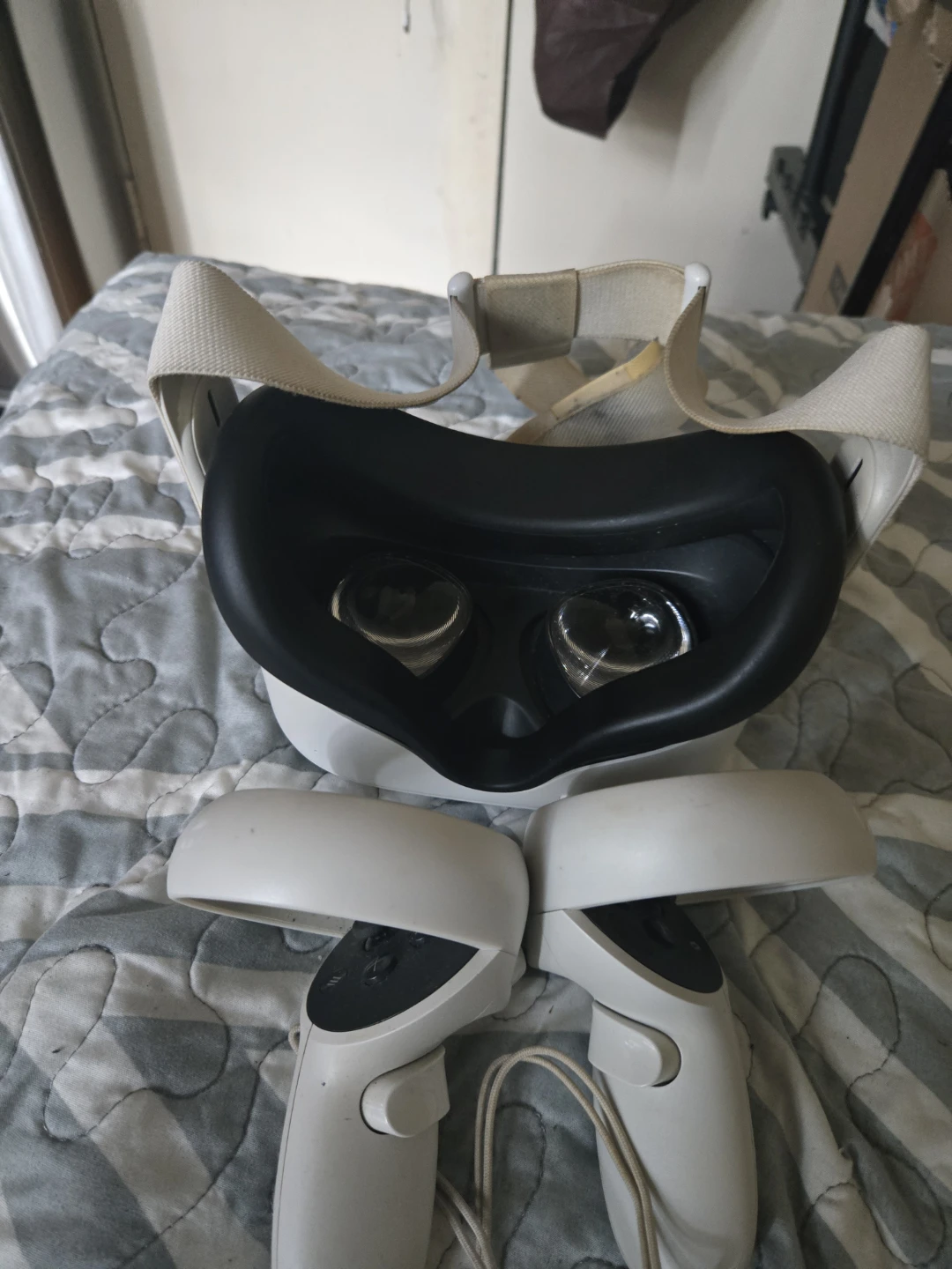 Meta Quest 2 VR Headset with Controllers