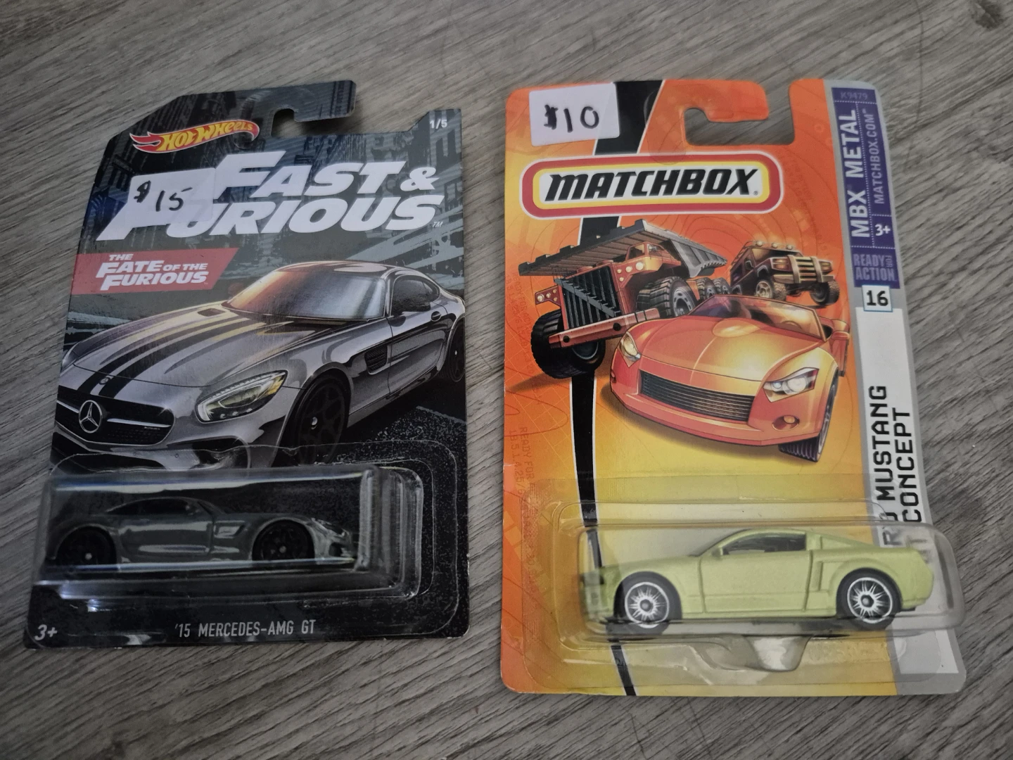 Hot Wheels & Matchbox Die-Cast Cars Bundle