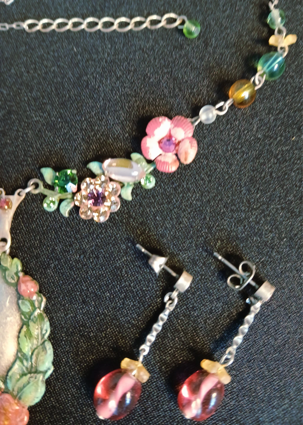 Floral Pendant Necklace and Earring Set - photo 4