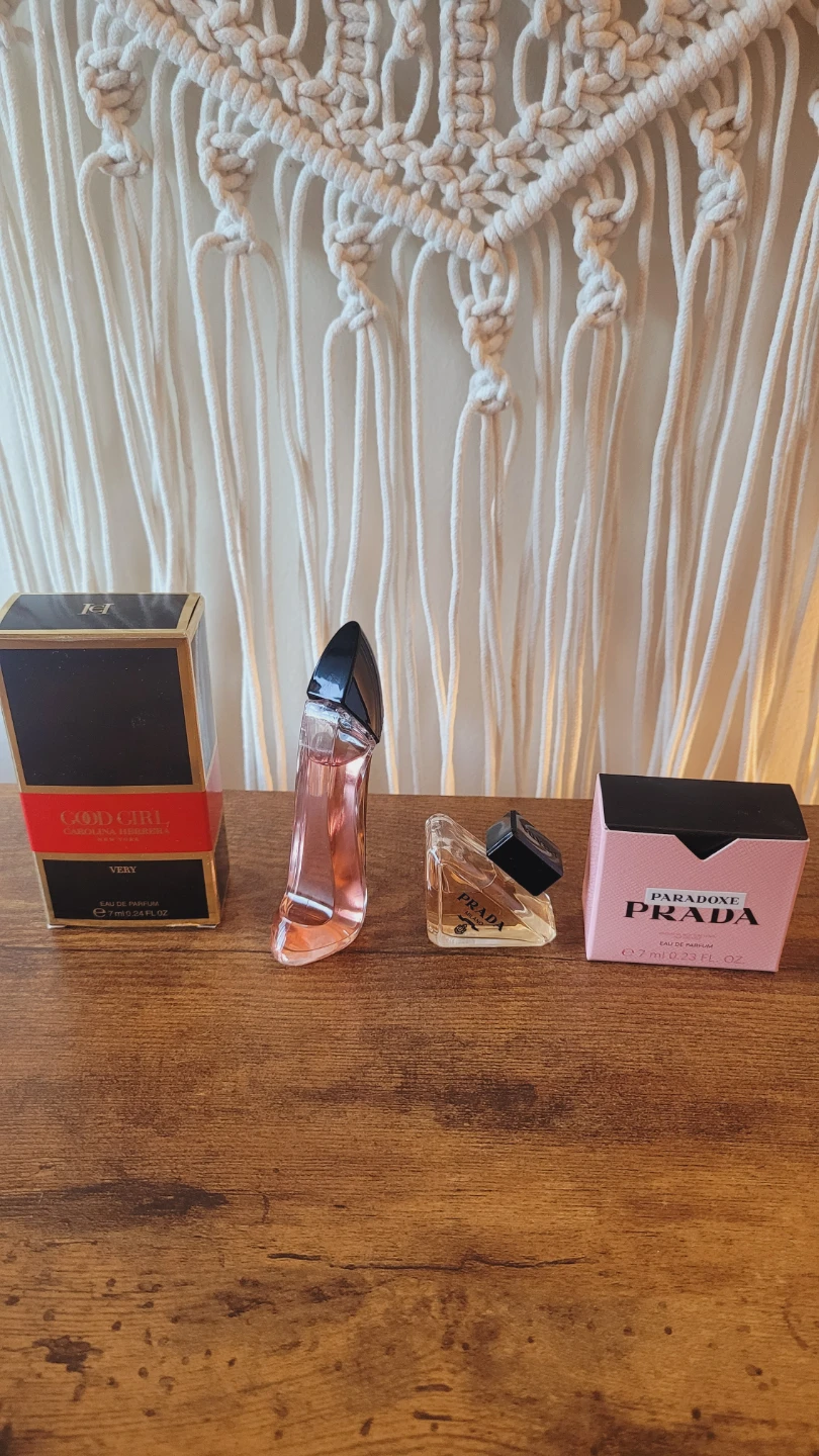Prada Paradoxe + Very Good Girl Mini Perfume Set
