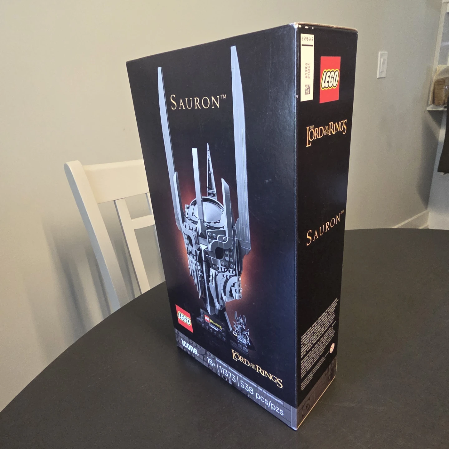 LEGO Lord of the Rings Sauron Helmet Building Set - photo 2