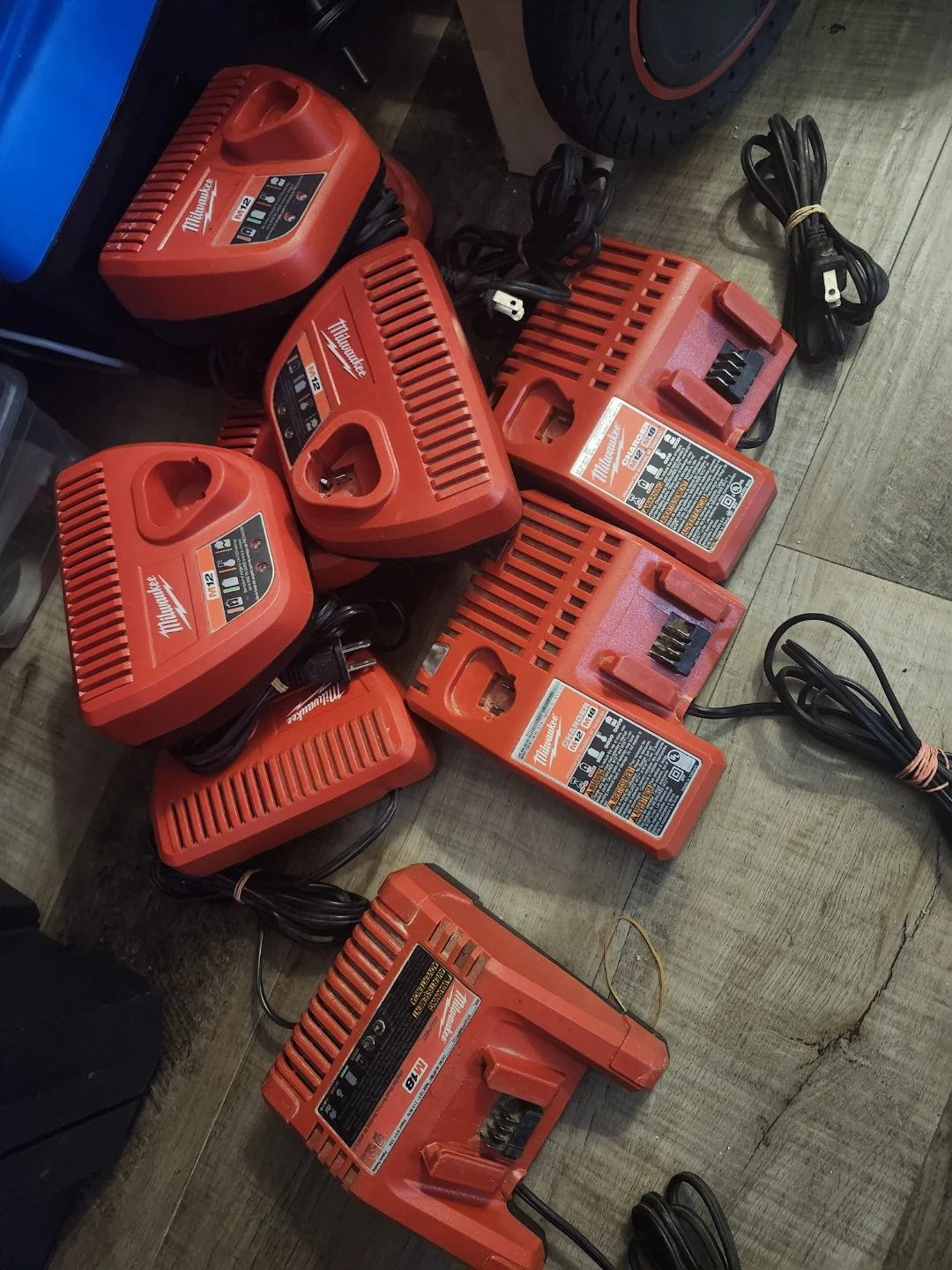 Milwaukee M18 Battery Chargers AS IS - photo 2