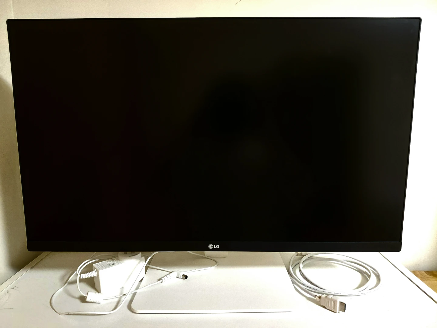 LG Monitor 4k 28 Inch IPS Ultrafine 60Hz Like New