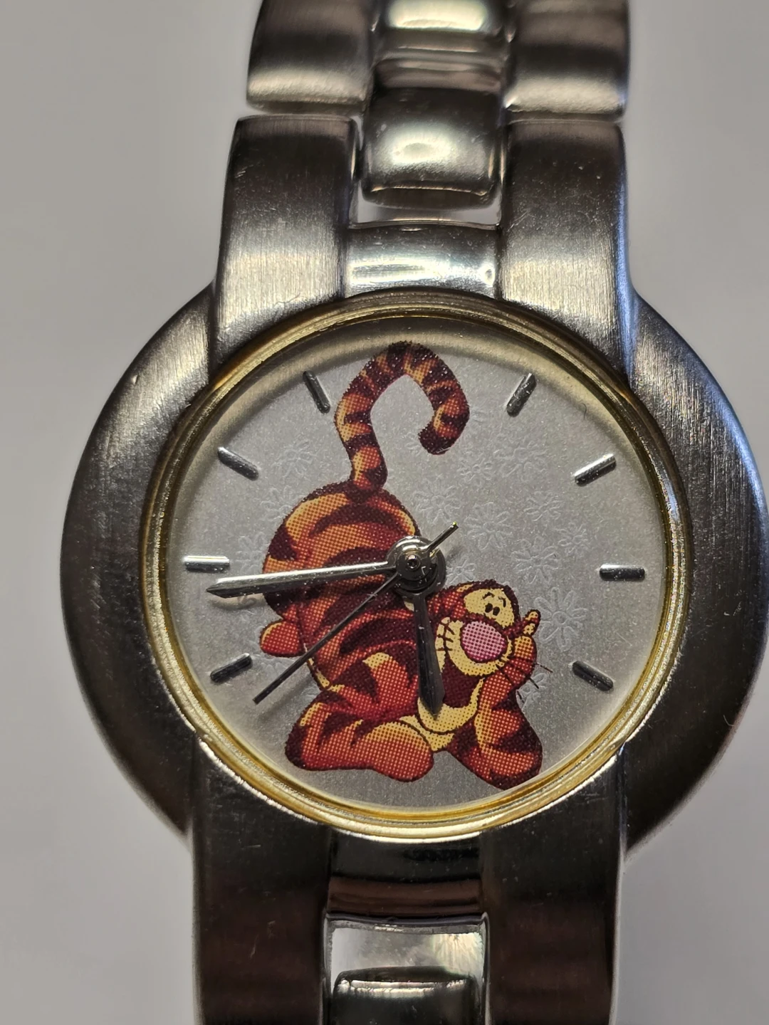 Disney Tigger Quartz Watch 24mm NEW BATTERY - photo 2