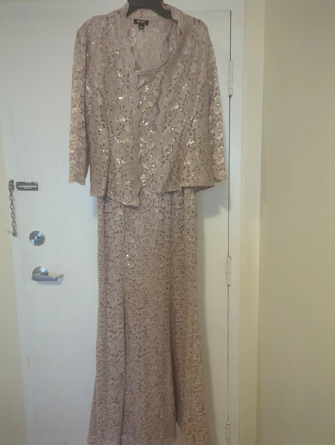 SLNY Lace Sequin Dress Size 6 - photo 2
