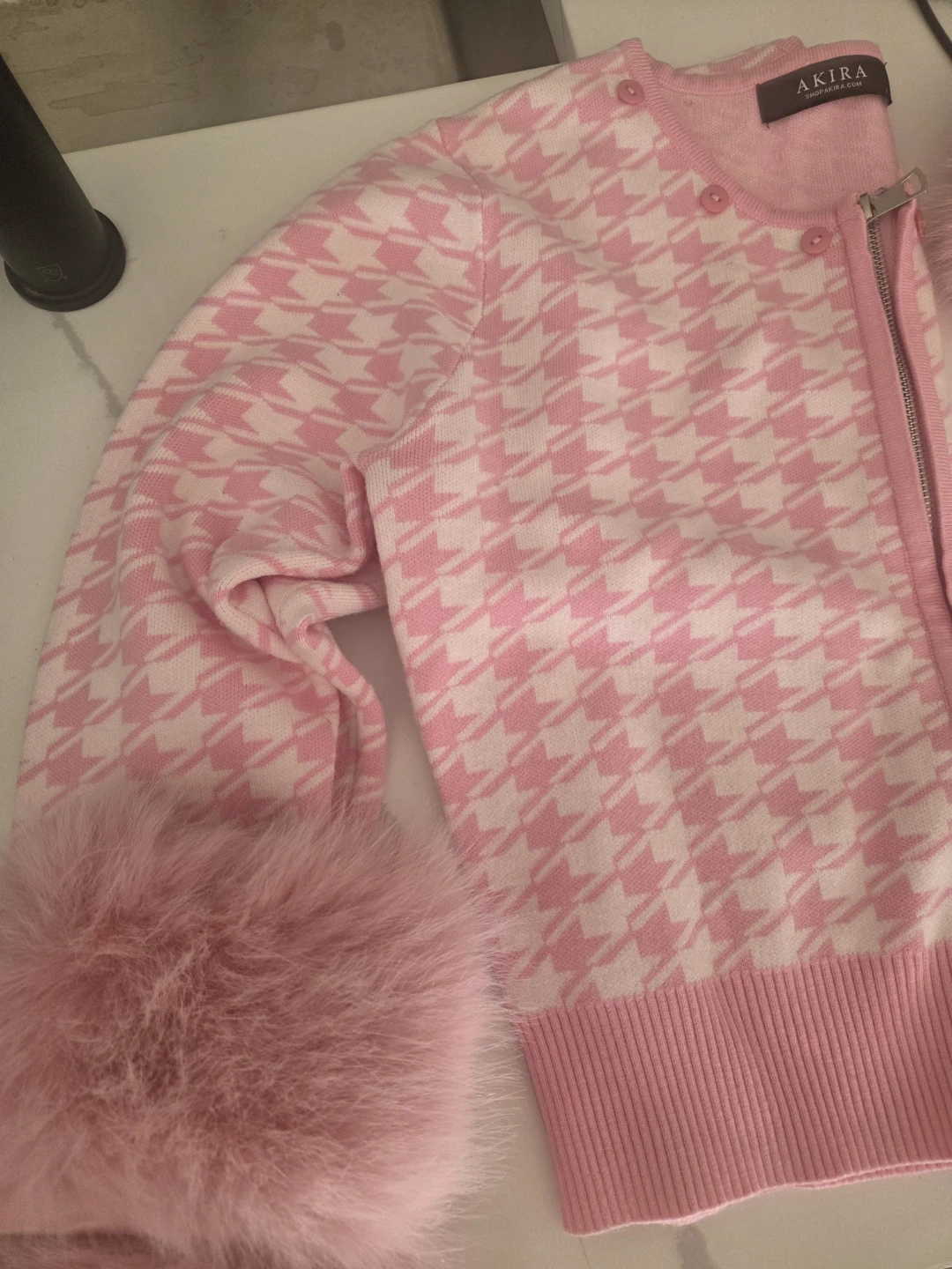AKIRA Pink Houndstooth Faux Fur Trim Cardigan - photo 2