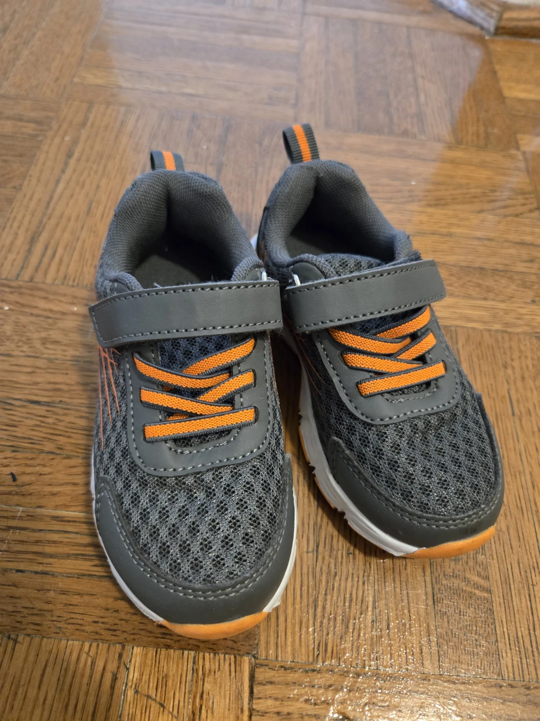 Athletic Works Kids Running Shoes Size 8