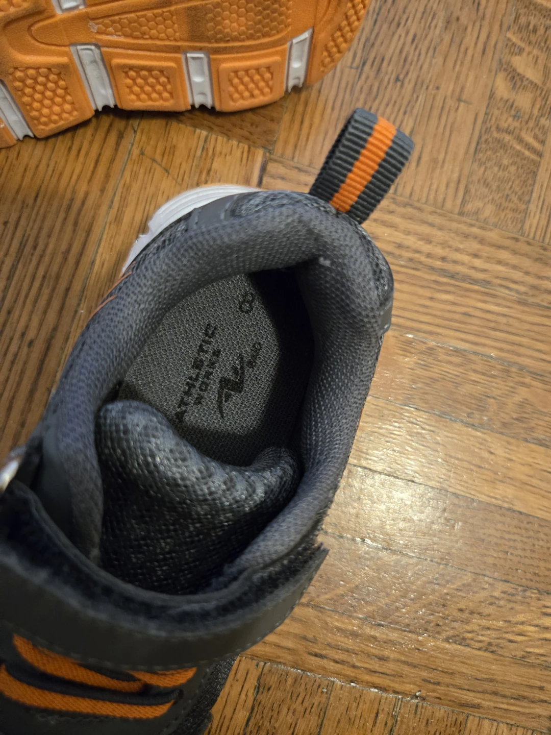 Athletic Works Kids Running Shoes Size 8 - photo 3