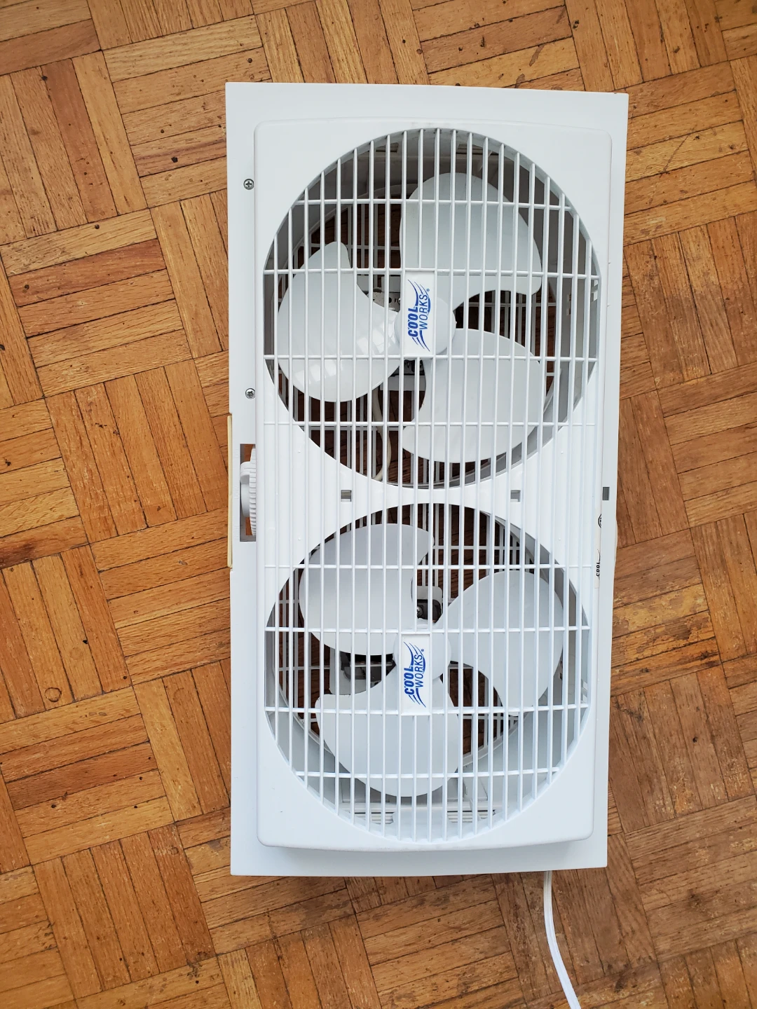 9" twin windows fan