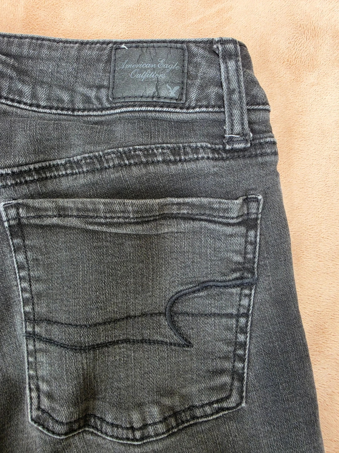 American Eagle Grey Ripped Jeggings Size 2 - photo 5