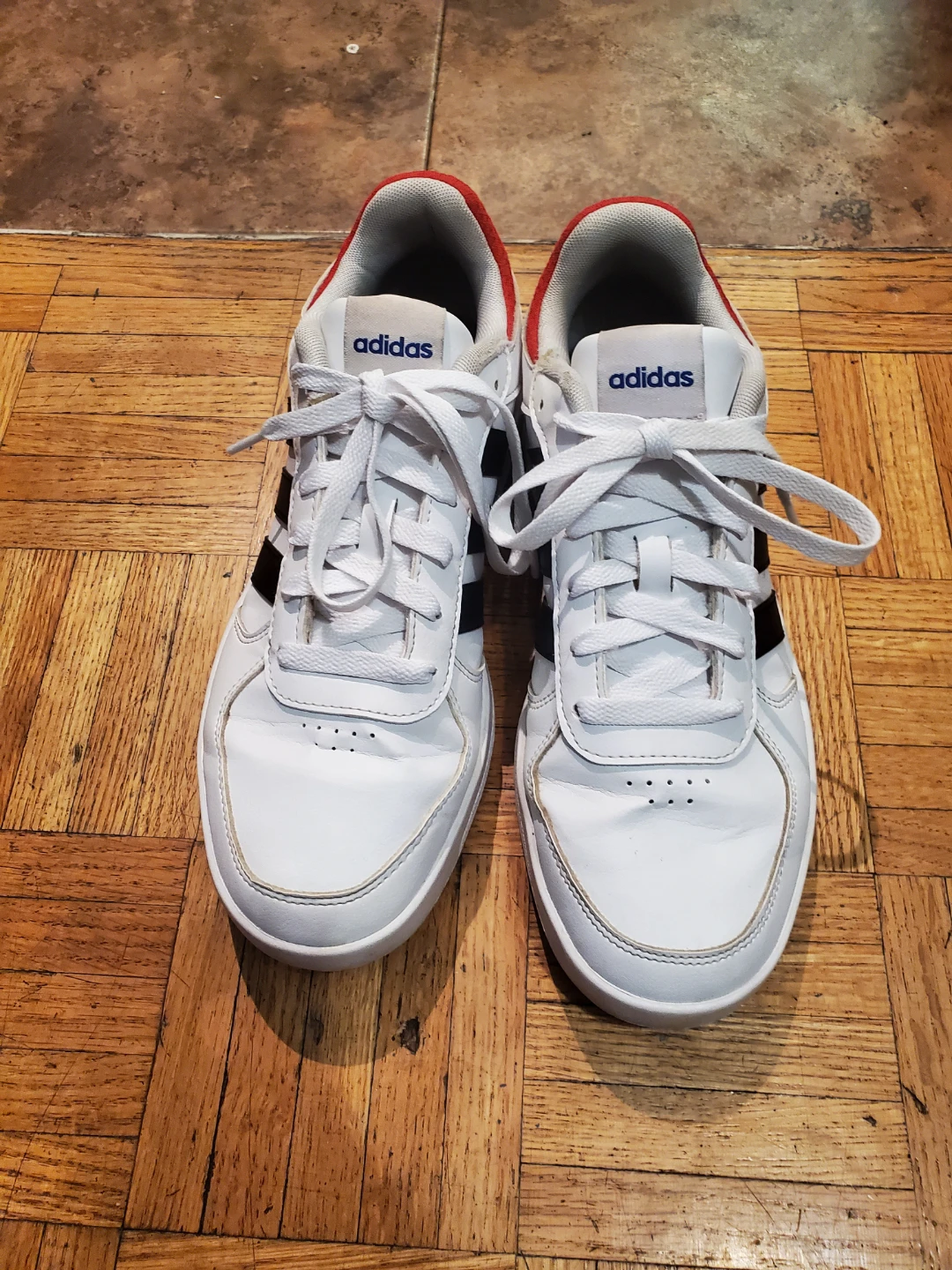 Men's & Boys Original Adidas Shoes Size 9