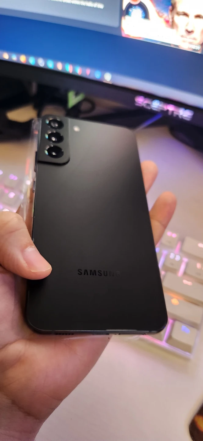 Samsung Galaxy S22+ - photo 4