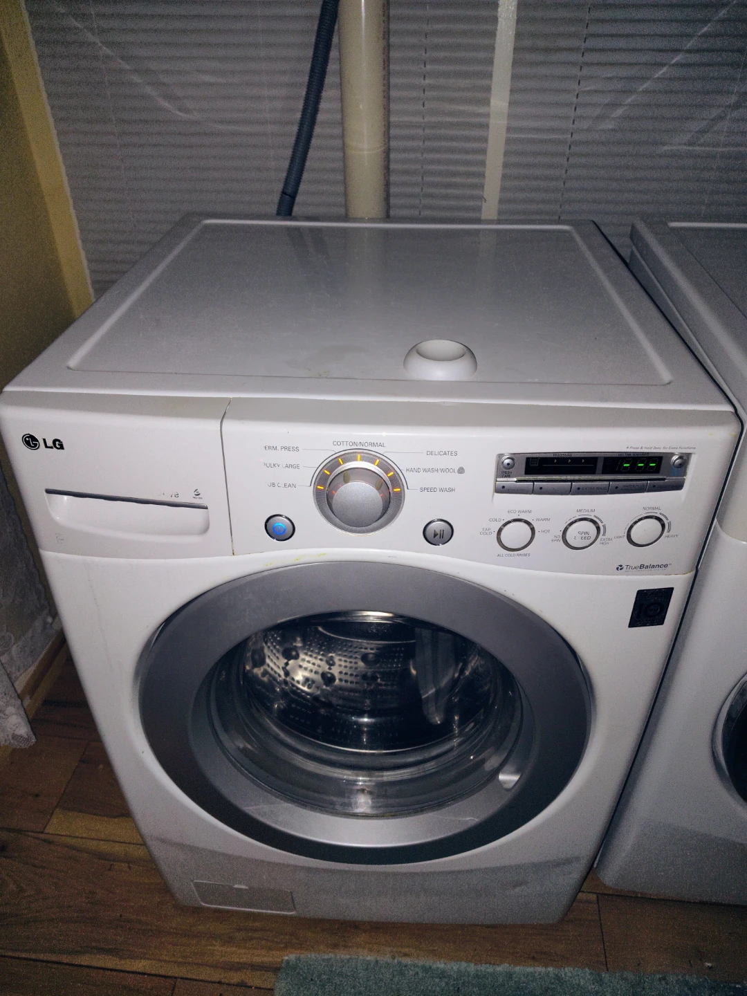 LG Washer And Dryer White Works Excellently