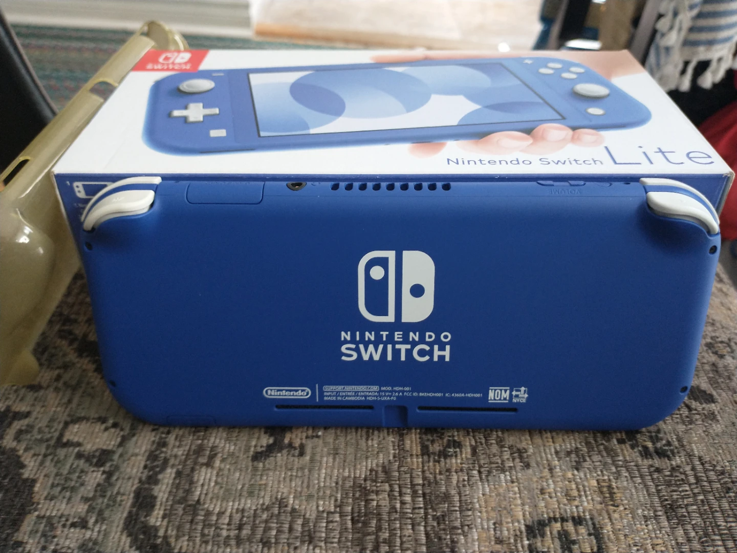 Nintendo Switch Lite - Blue 32gb + travel case - photo 4