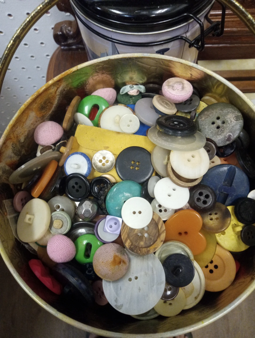 Tins Full of Buttons - Vintage to Now - Sale Happening Now - photo 2