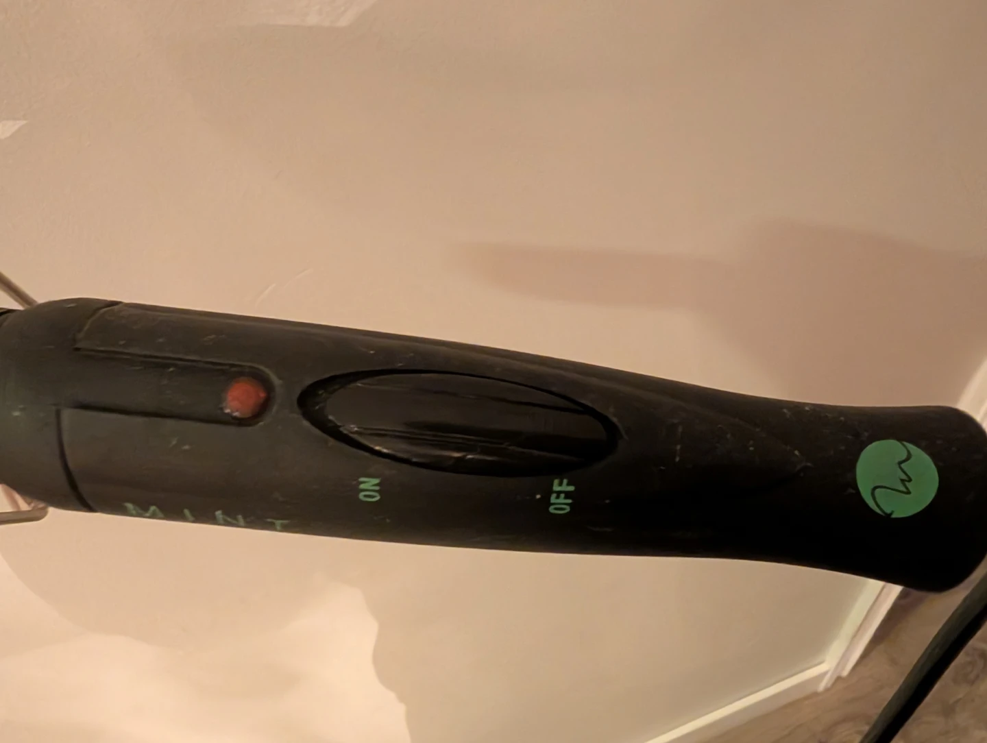 Mint 1 inch Curling Wand Extra Long Barrel - photo 2