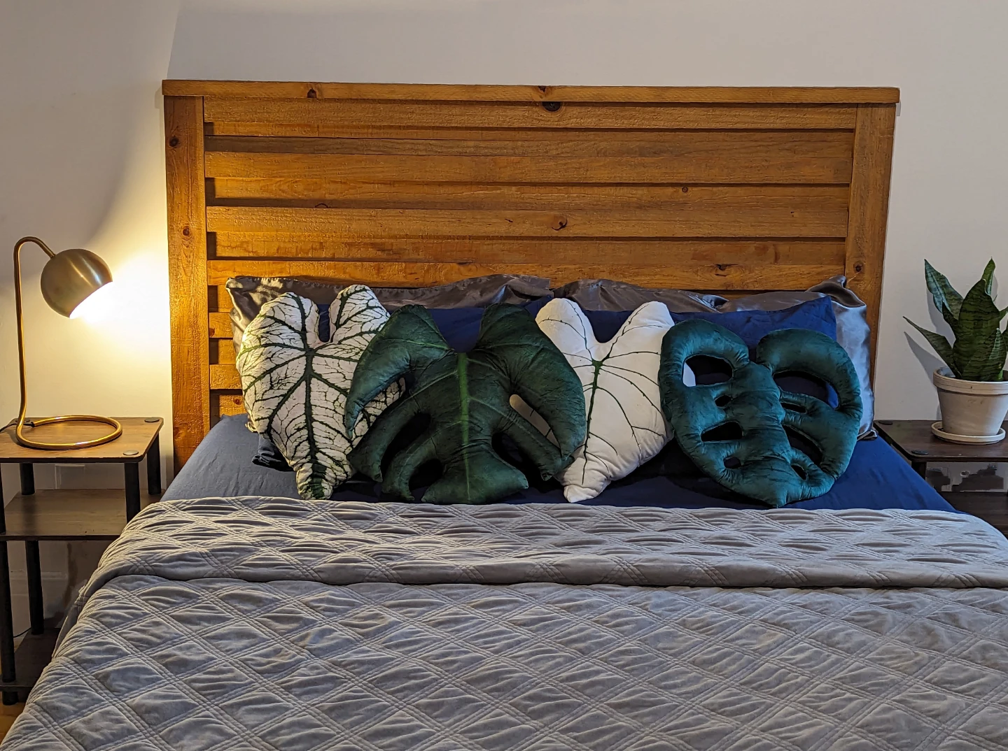 Whimsical plant leaf pillows 🌿 monstera large