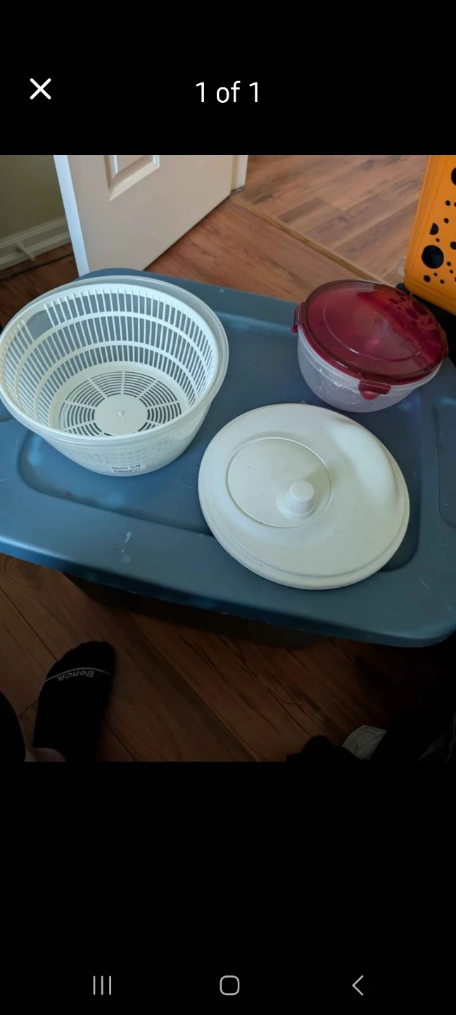 Salad Spinner and Food Container Set