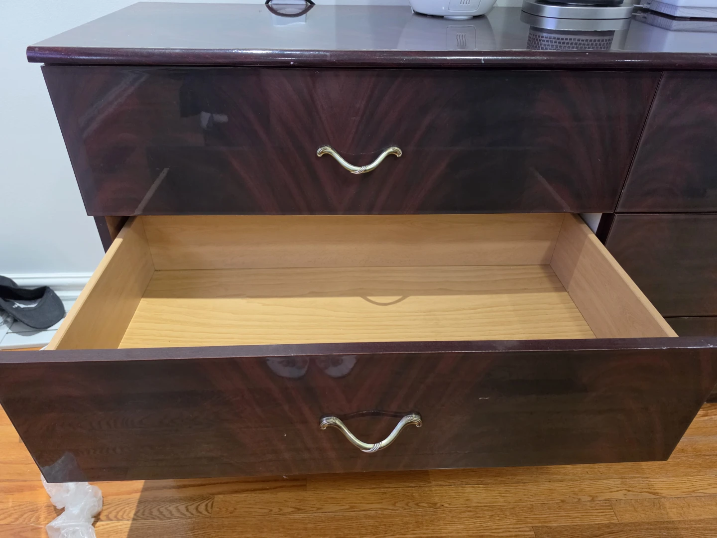 Dark Wood Dresser with 6 Drawers - photo 5