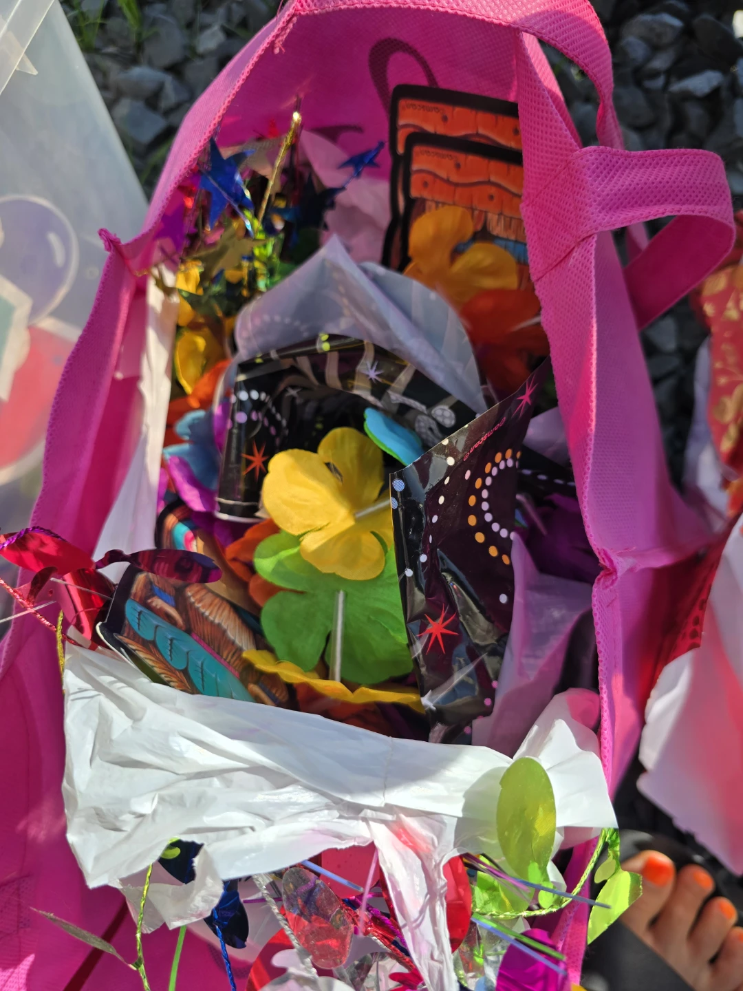 Assorted Party Decorations - photo 2