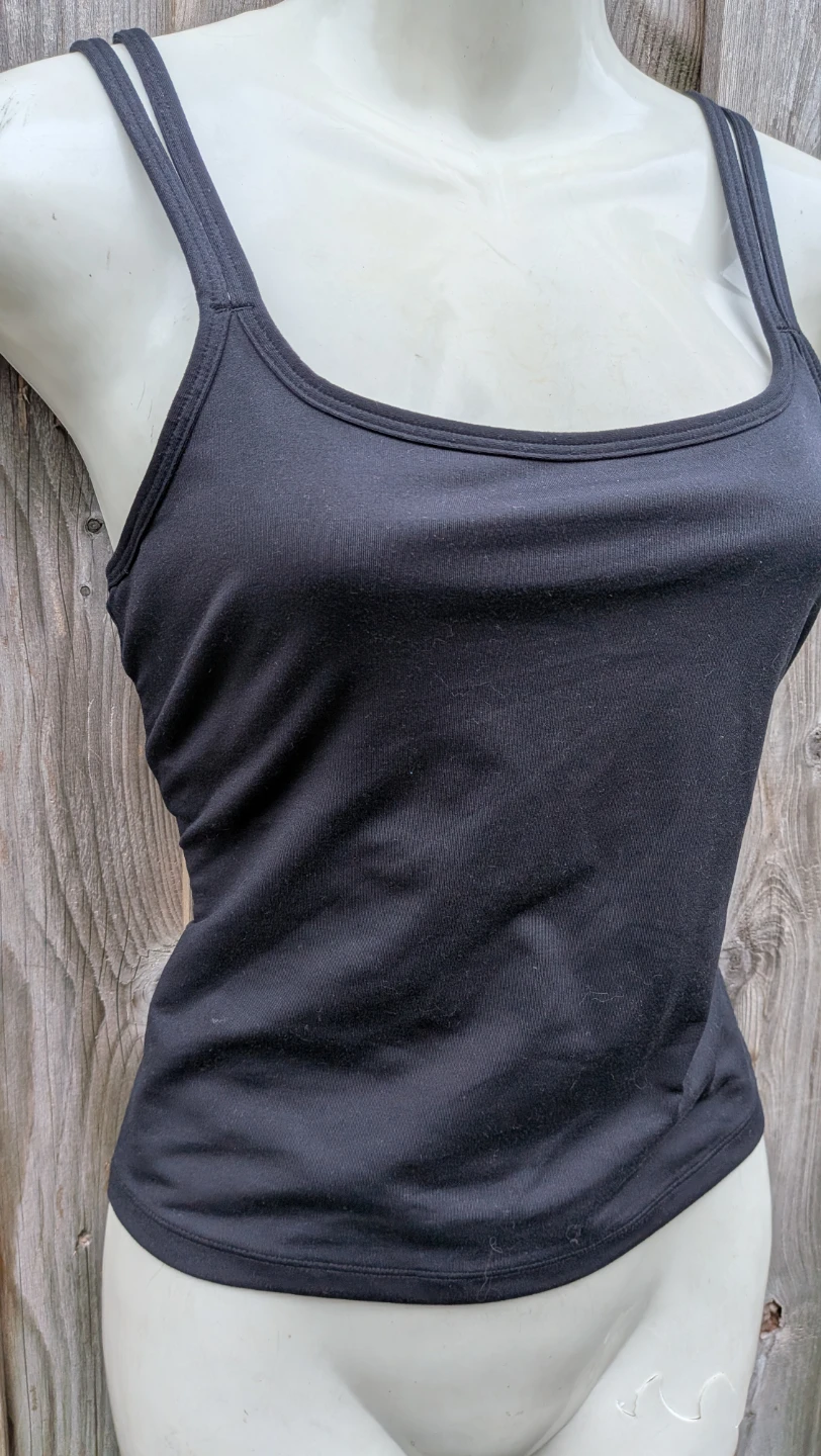 Ladies Under Armour Black Tank Top sz Medium