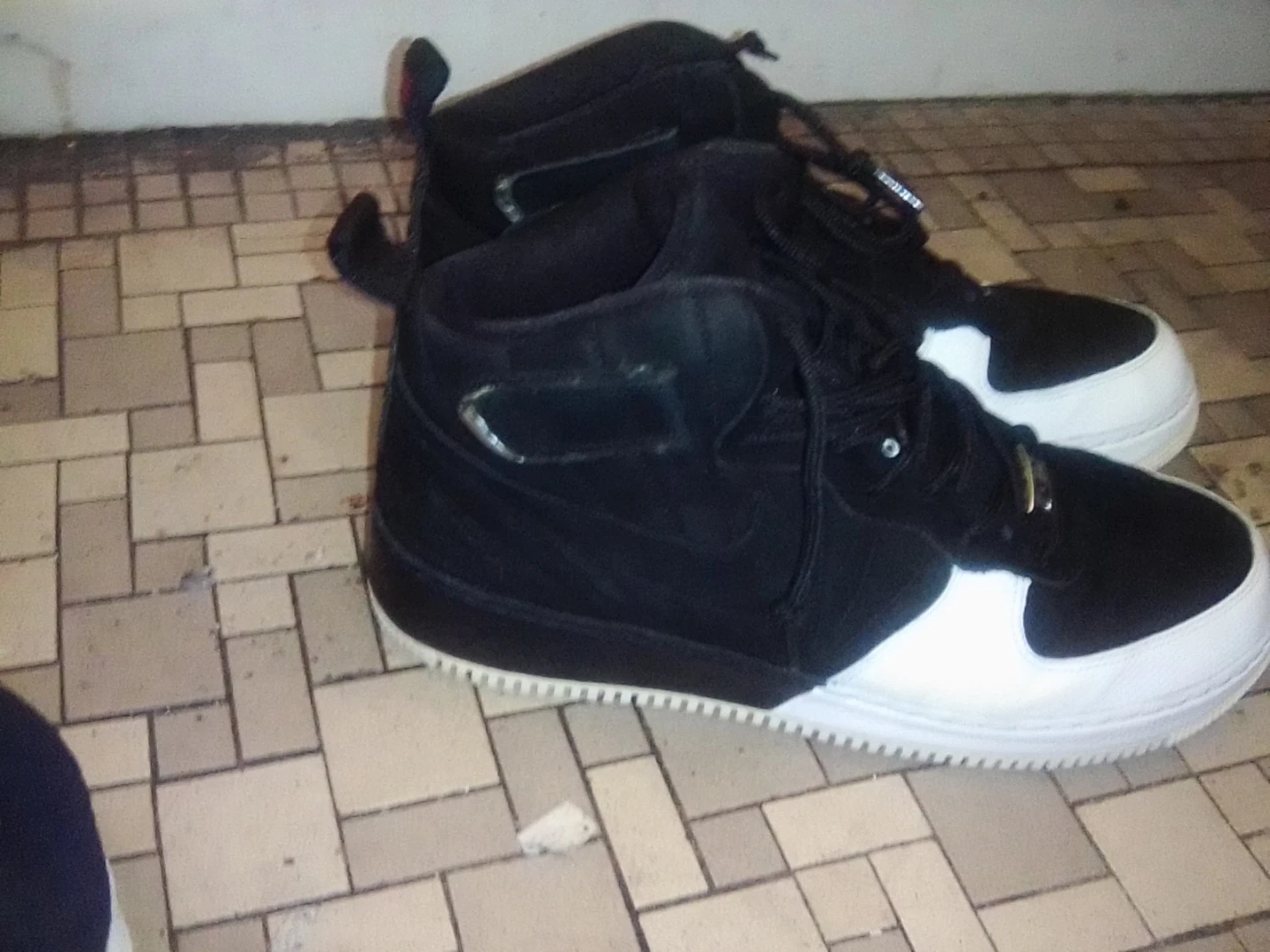 Jordan 1 High White Black - photo 3