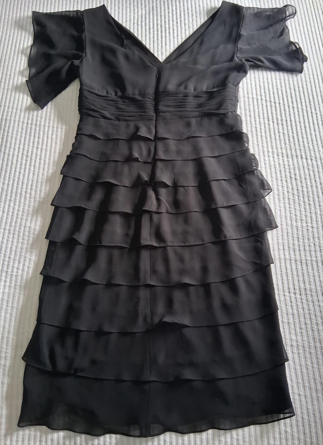 Black tiered ruffle dress - photo 3