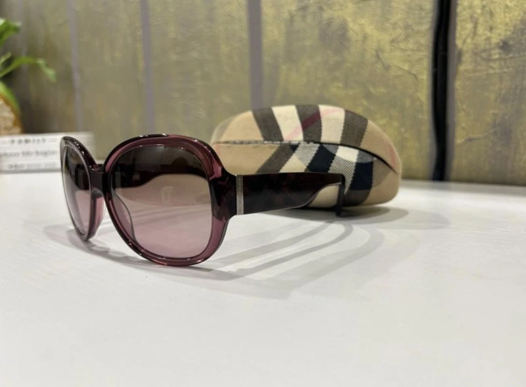 Burberry Women's Sunglasses - photo 3