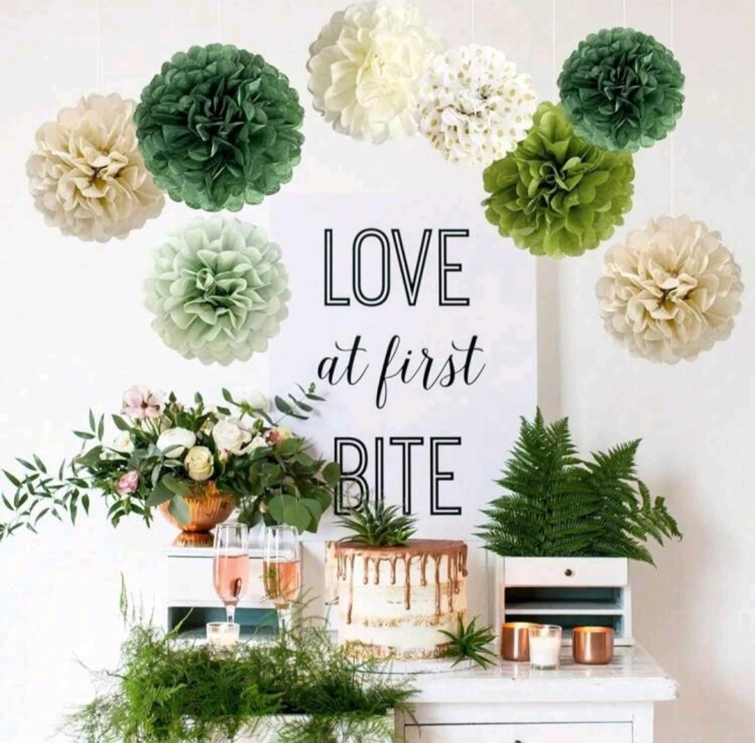 15 pcs. DECOR SET - lanterns, flower pompoms, fans - photo 2