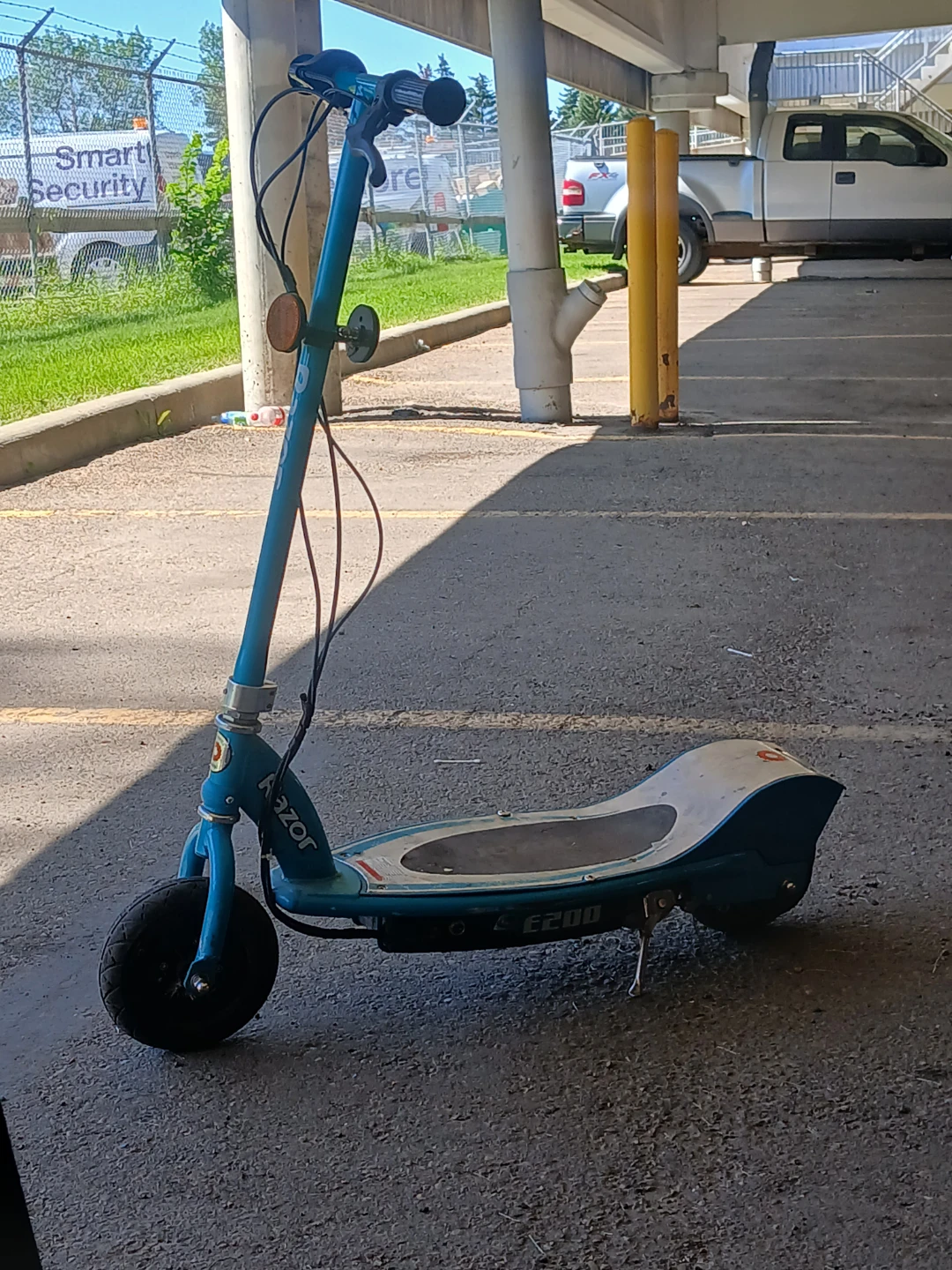 Razor E200 Electric Scooter