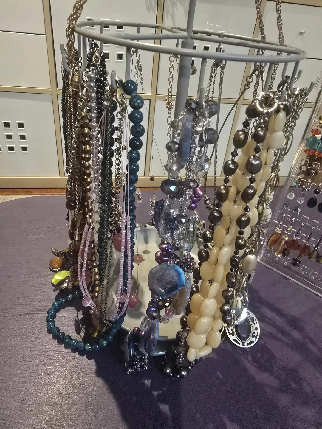 Assorted costume jewelry - photo 5