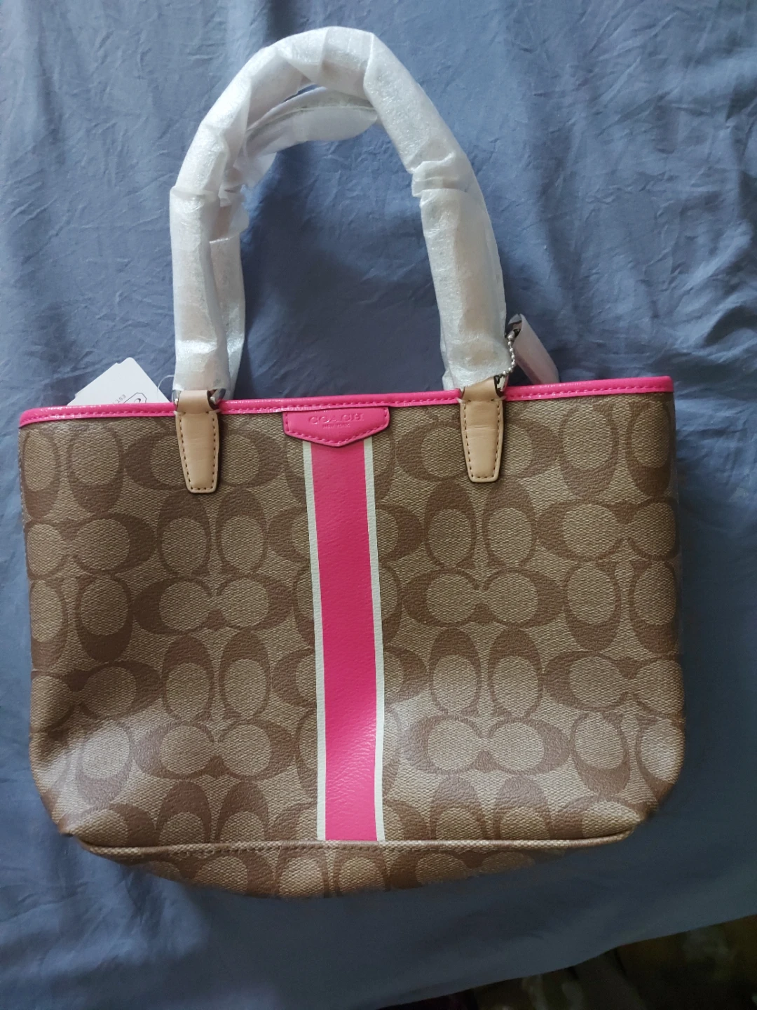 Pomegranate and khaki signature strip vintage coach bag