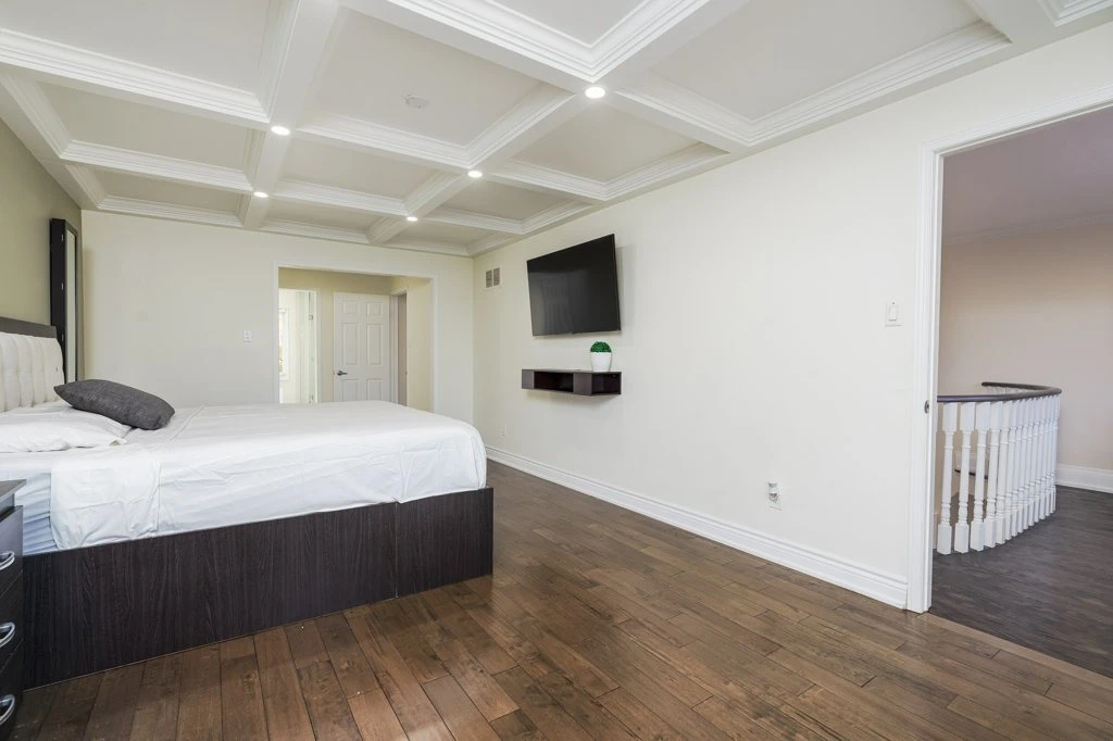 King bed frame with storage - photo 2